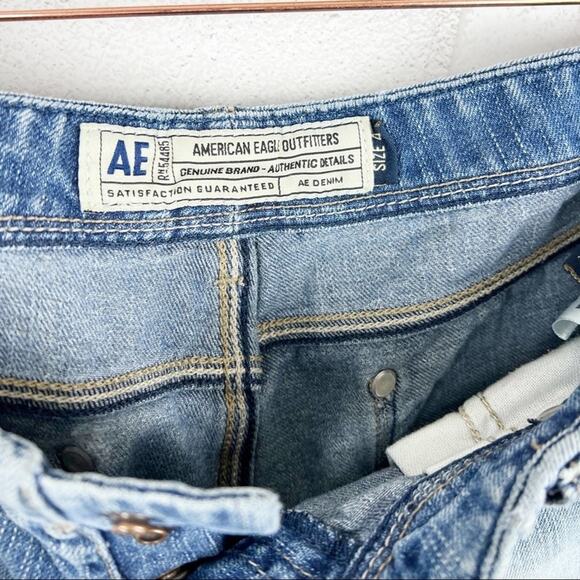 American Eagle Snap Button Up Fly Distressed Denim Shorts Size 4 - Picture 3 of 7